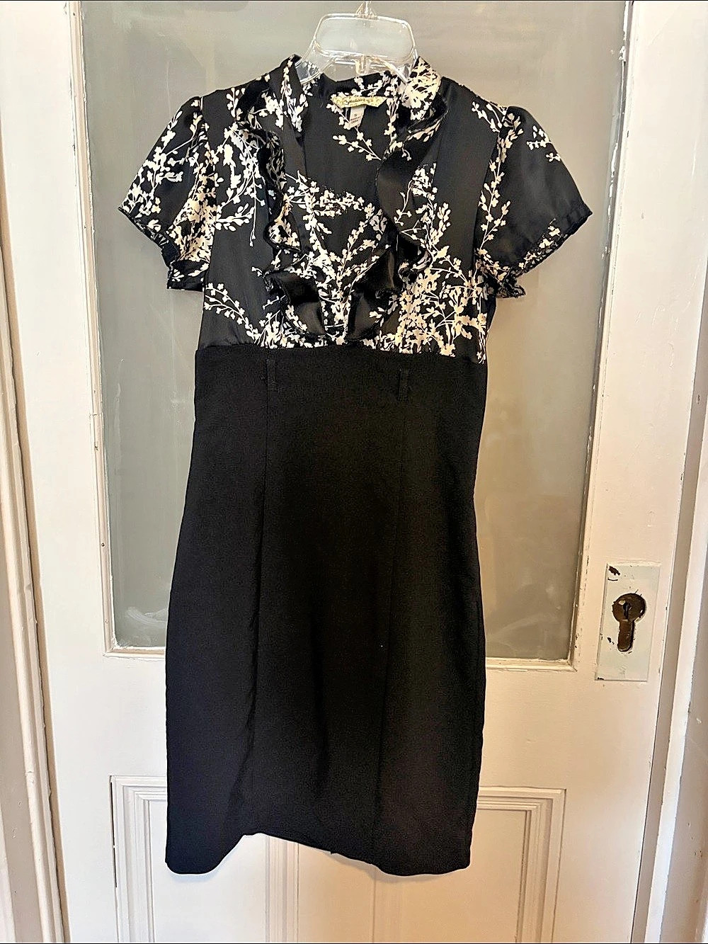 Speechless Floral Ruffle Midi Dress in Black & White Size 5 Like New